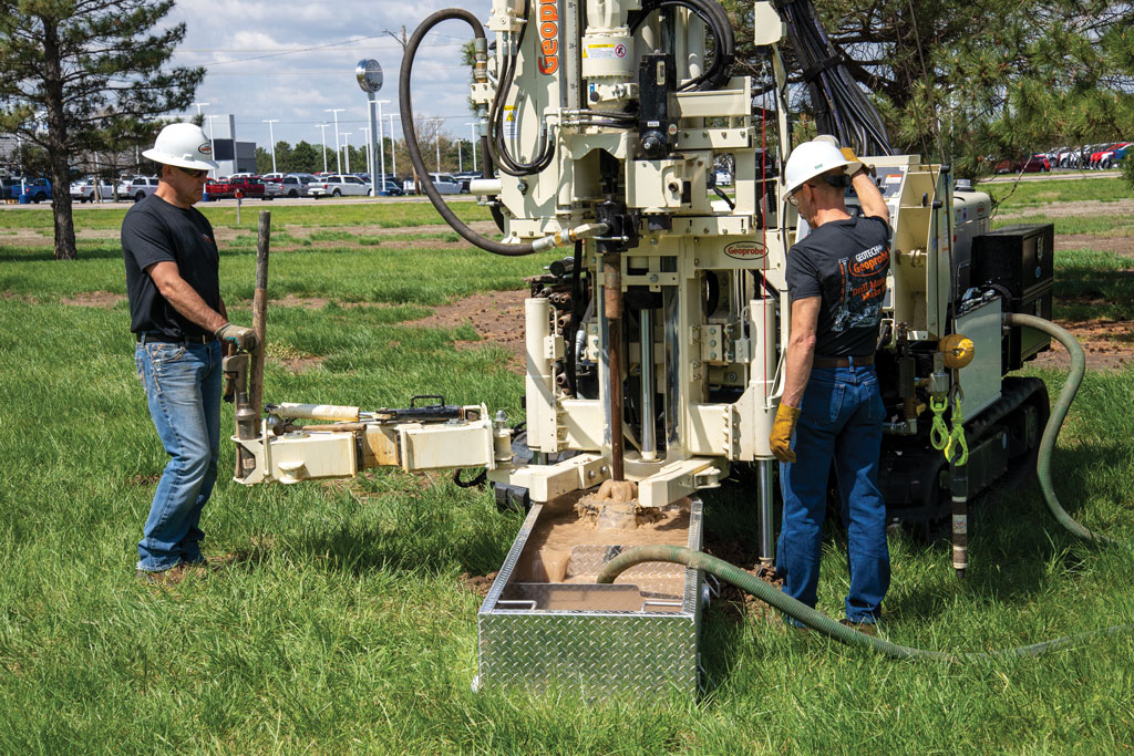 Efficiently complete mud work with the independent pump.
