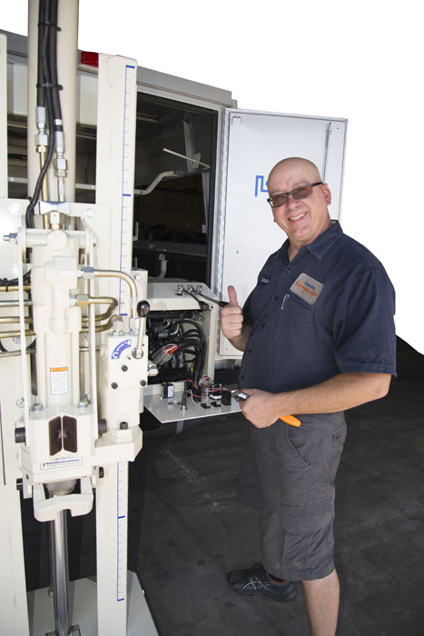 Darin Garmin, Geoprobe® Assembly Technician, puts the finishing touches on Rob’s 5410 before it heads to Delaware.