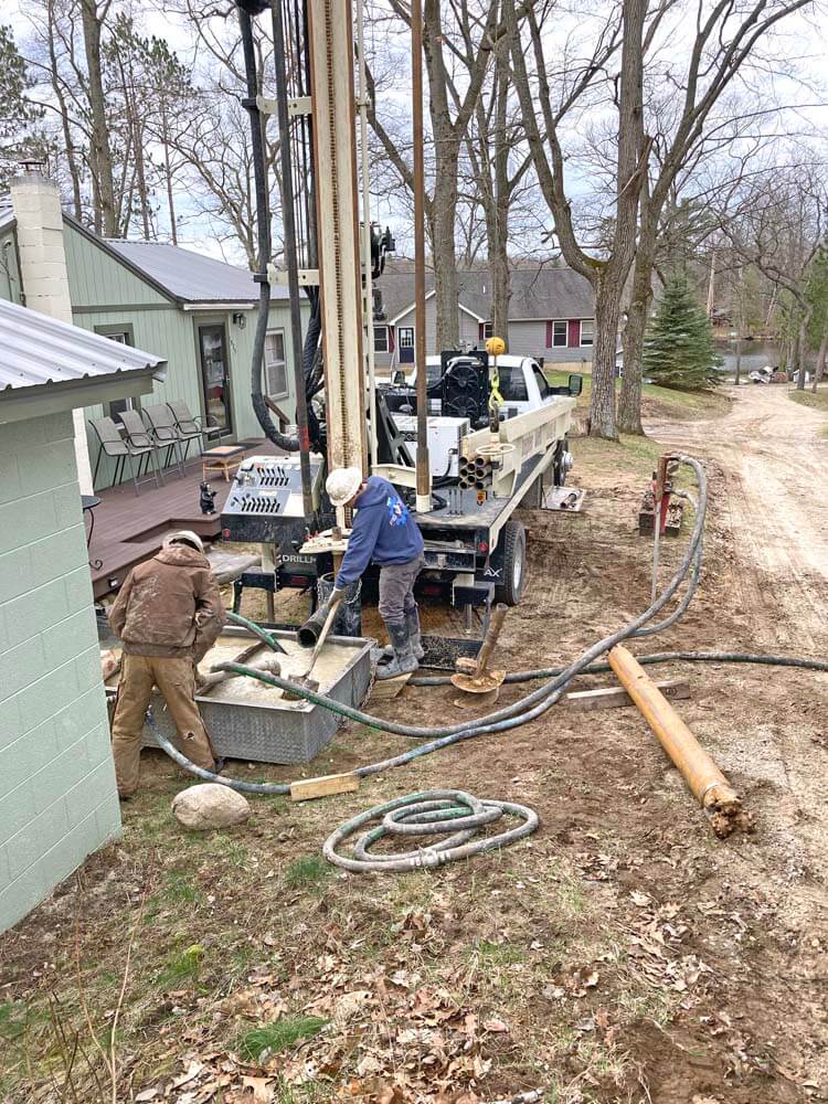 DM250 simplifies mobilization and slips into tight sites for work installing residential wells