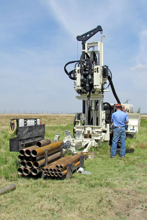 Collect sonic soil samples with low-clearance 8140LC sonic drill rig.