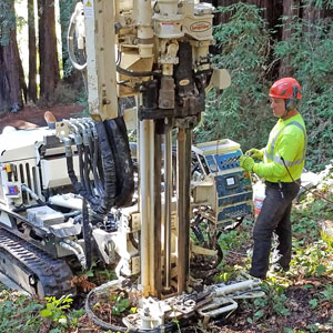 7822DT versatility makes it ideal for an array of environmental drilling