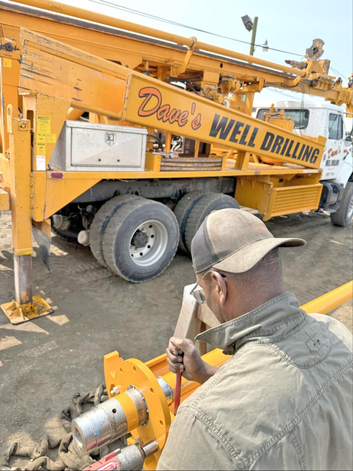 With 60+ years of combined Schramm experience, the Geoprobe® East Coast Service Center offers in-stock Schramm parts and expert refurbs, rebuilds, and field support.