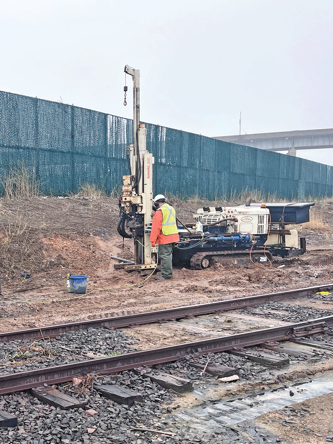 Geoprobe® Direct Image® sensing tool readings provide more data than traditional monitoring wells, resulting in a more accurate conceptual site model and remediation plan.
