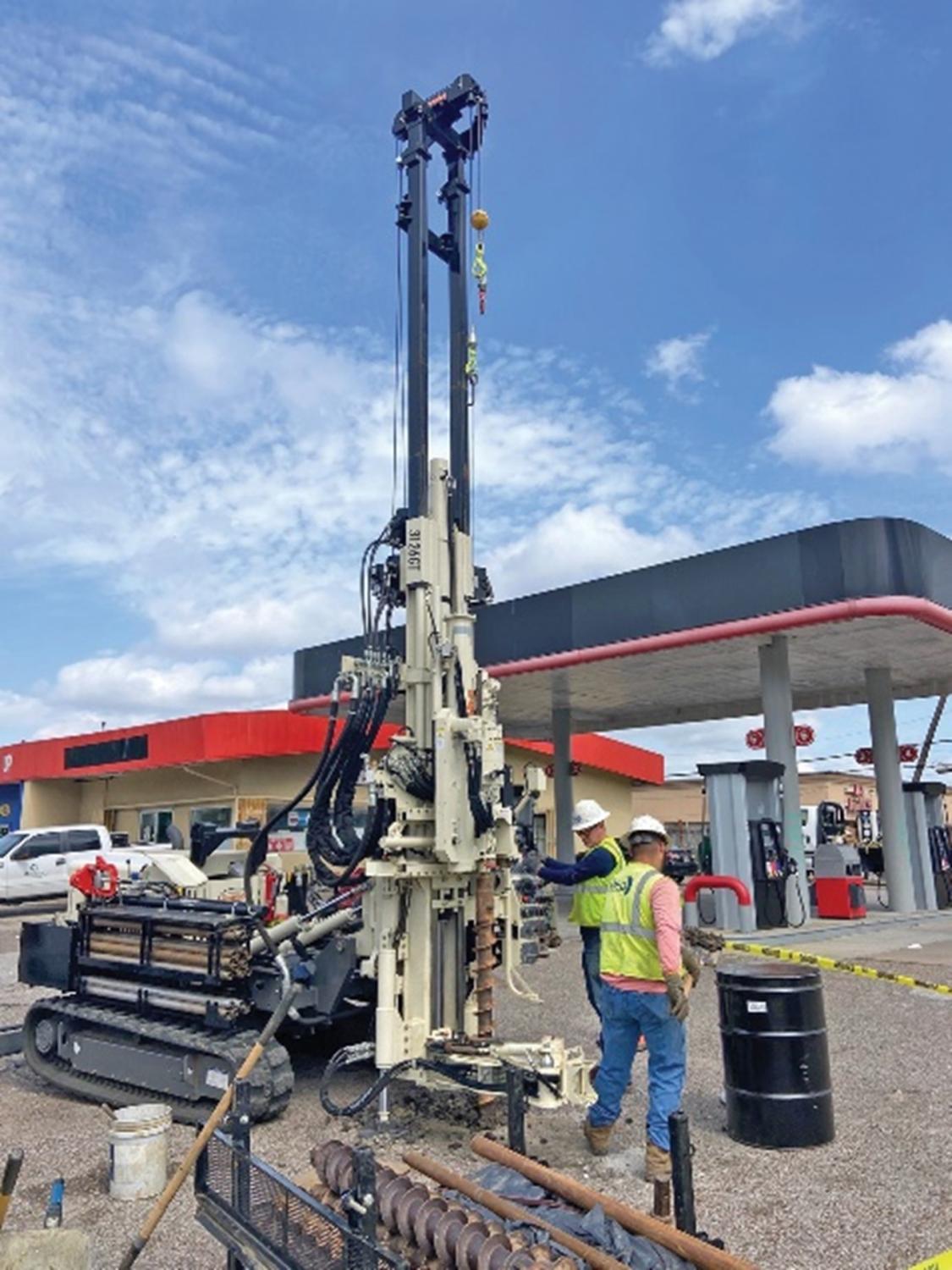 3126GT gets drillers into tighter areas than a bigger drill truck while providing power needed and reducing manhandling tooling or drilling components. 