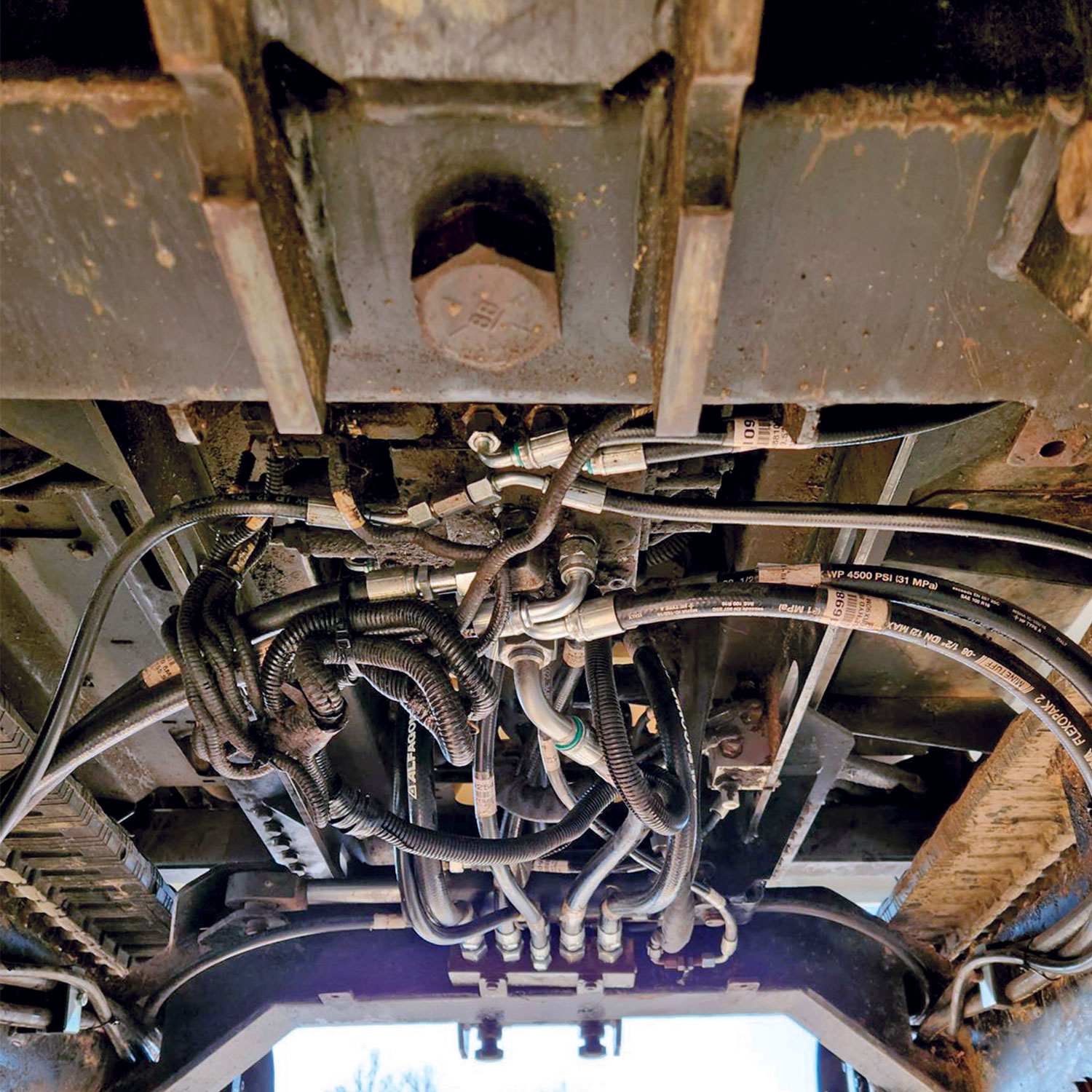 New undercarriage hydraulic hoses were just part of the repairs completed on the 11-year-old 7822DT, restoring confidence in rig performance.