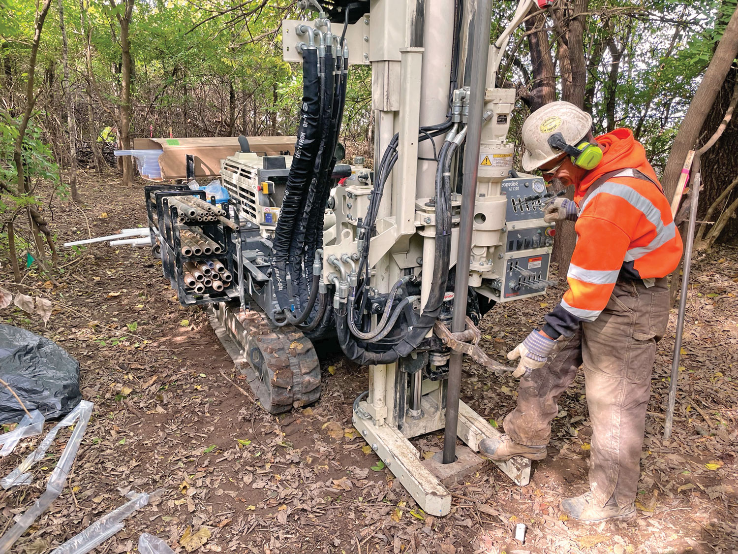 Direct push power and limited augering ability of new 6712DT means taking it out on tougher jobs previously reserved for the 7822DT, including 2-inch prepack groundwater monitoring wells.