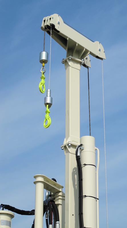 An optional 3-ft. winch mast extension gives the added reach needed to easily clear the top of the tool string when retrieving the overshot and core barrel.
