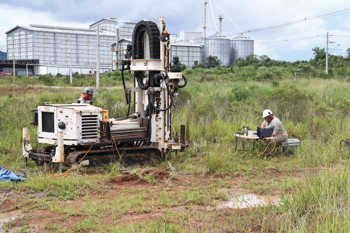 From left, Drill Rig Operator Dorgival Sales and Test Operator Jucelio Alencar perform CPTU tests using the Geoprobe® 6625CPT. 