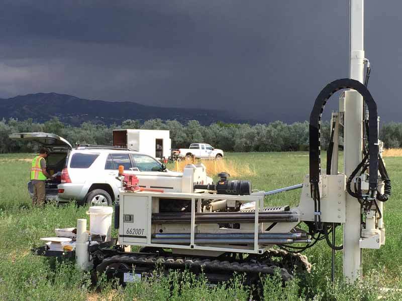 West Bountiful, UT. A 6620DT, EarthProbe’s most used piece of equipment because of its versatility, completes a soil and groundwater investigation.