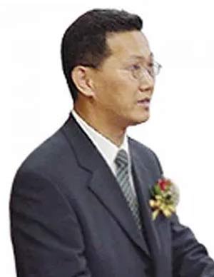 Dr. Kwak MooYoung