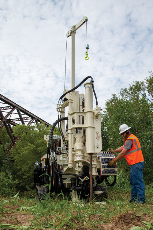 Automatic drop hammer for geotechnical investigations