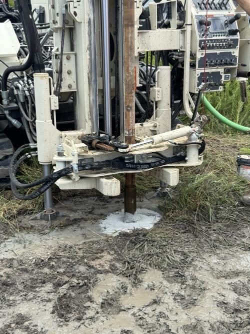 Breakout on 3135GT geotechnical drill has a clamp force of up to 21,000 pounds of force