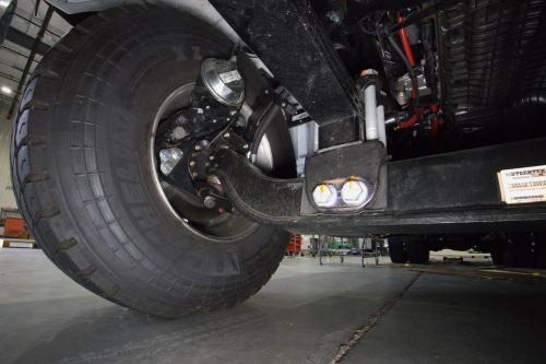 6x6 AWD on the DM450 provides simple, reliable power for enhanced traction and maneuverability when traveling on difficult job sites.