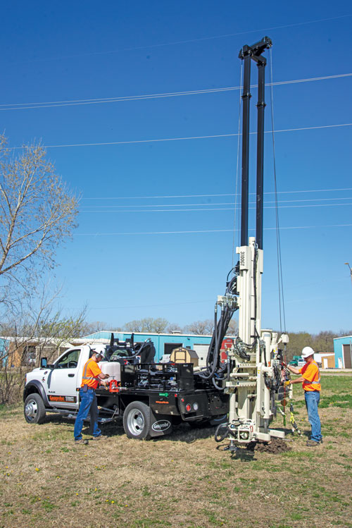 Centerline head side shift on 3100GT drilling truck simplifies geotechnical sampling while providing capabilities to expand into environmental drilling. 