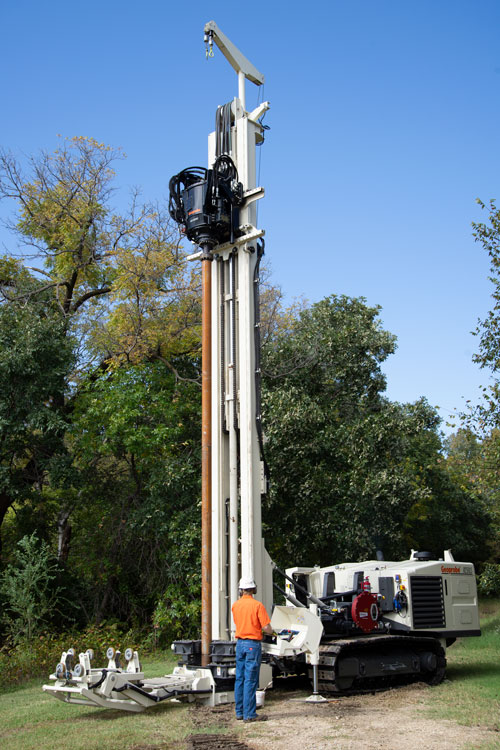 Powerful GV5 sonic head on 8250LS and ability to utilize 20-foot tooling make for quick work collecting continuous, undisturbed core samples.