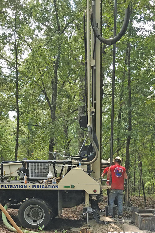 Small water well drilling rigs for sale like the DM250 can be set up with centrifugal or piston mud pump and development air to match your drilling needs.