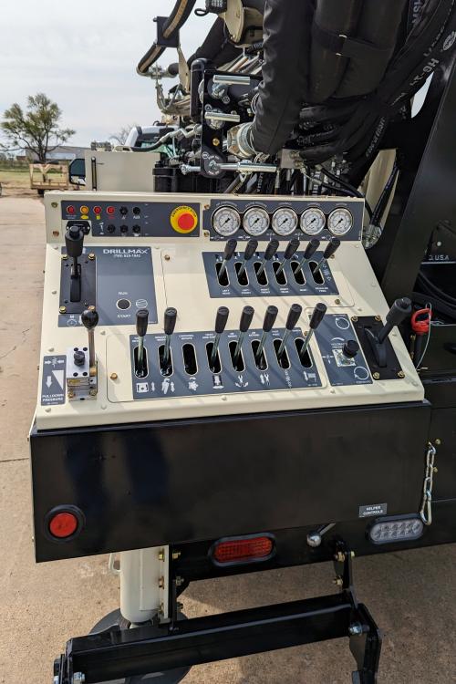 The control panel makes training new drillers easy and features durable, mechanical controls.