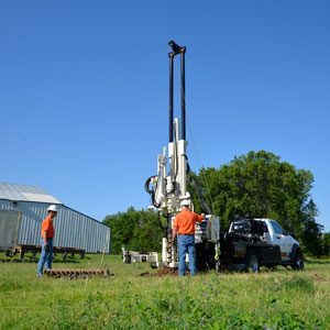 3100GT completes geotechnical investigations with ease thanks to centerline head side shift
